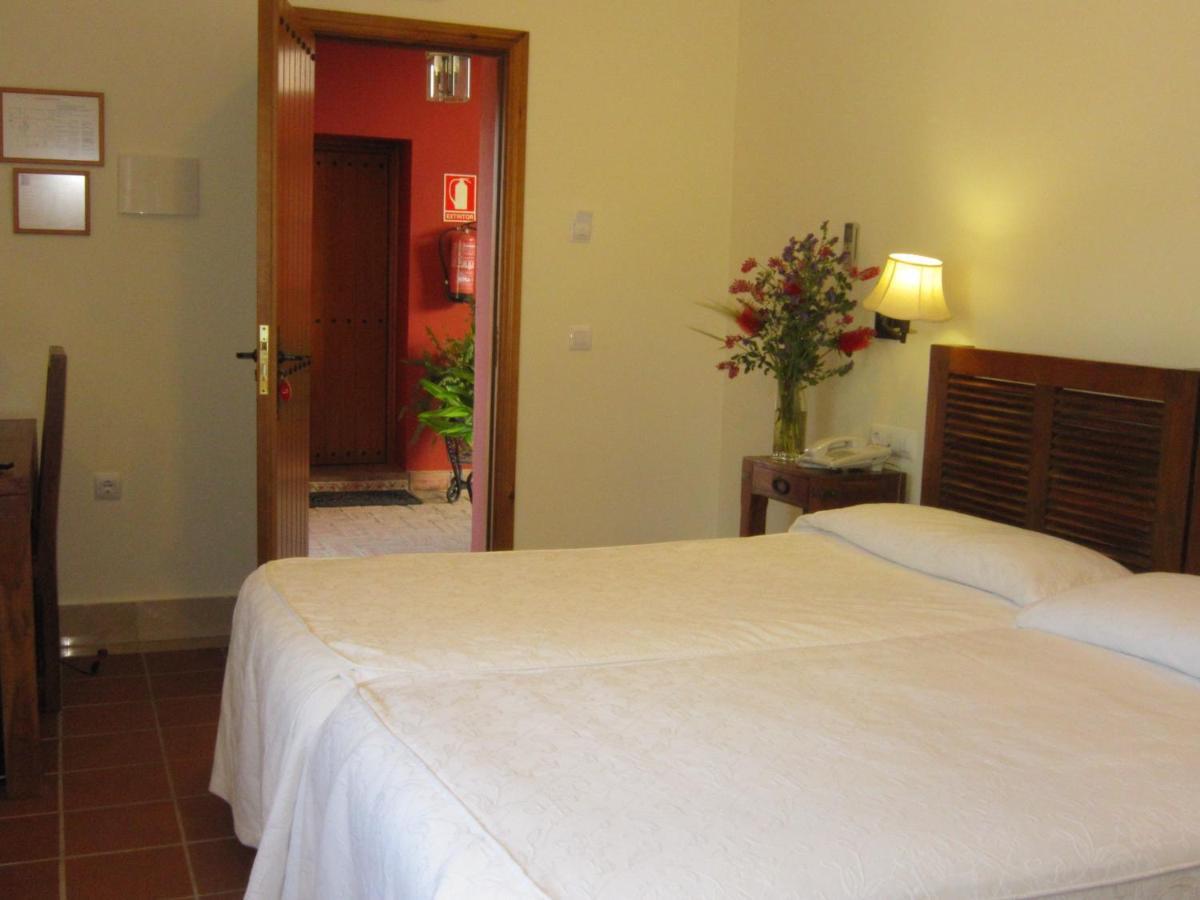 Hotel Sindhura Vejer de la Frontera Exteriör bild