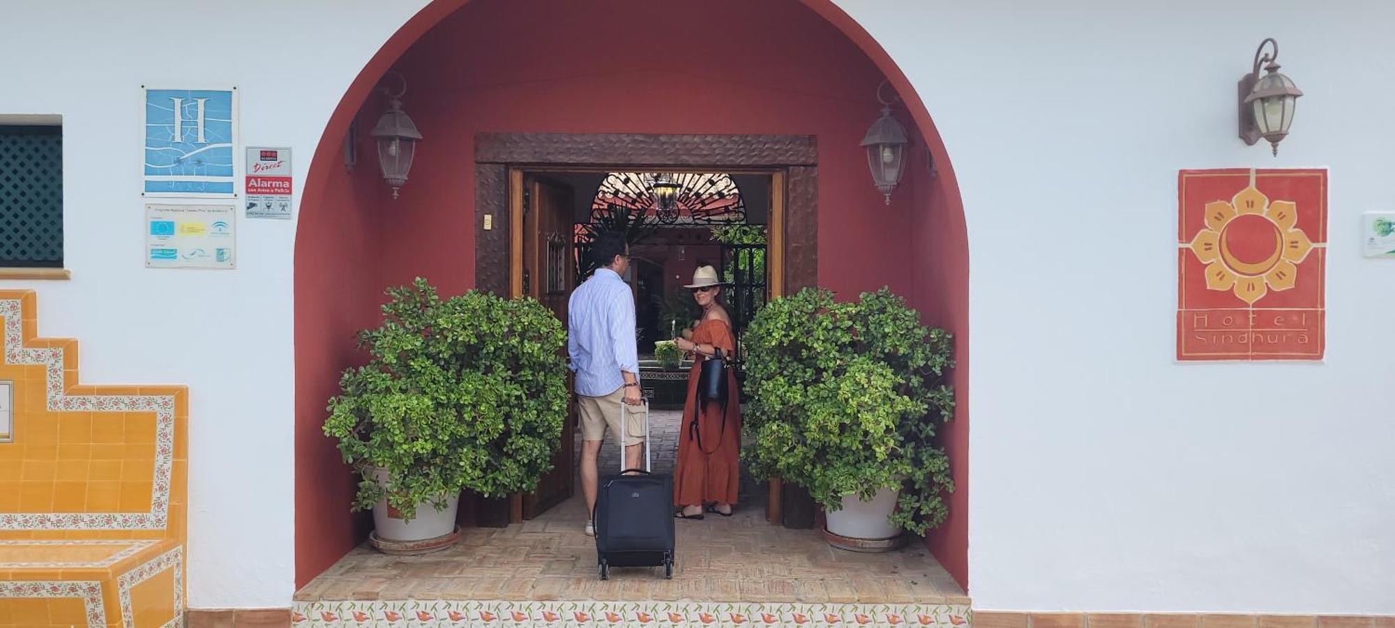 Hotel Sindhura Vejer de la Frontera Exteriör bild