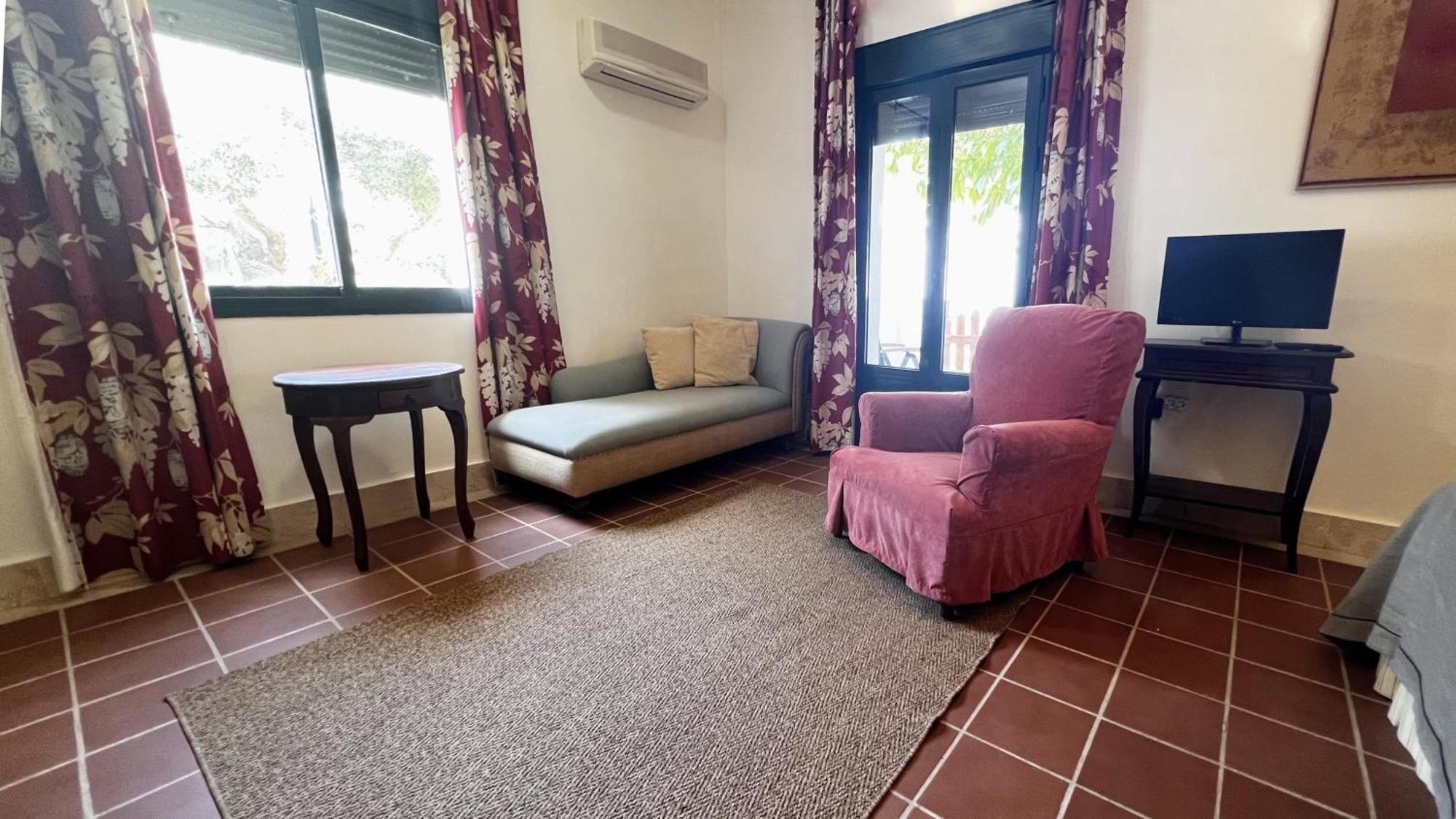 Hotel Sindhura Vejer de la Frontera Exteriör bild